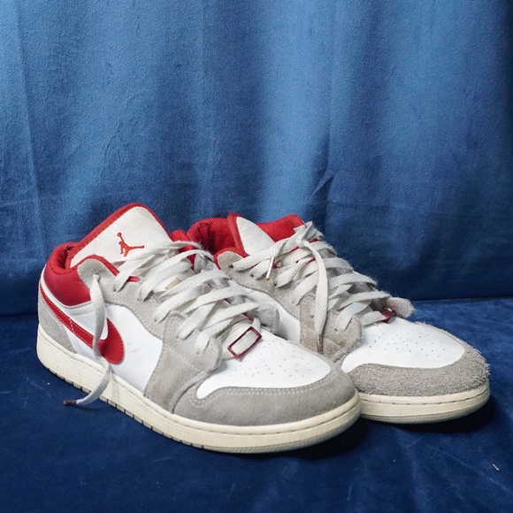 Jordan Youth Air 1 Low GS 553560 130 Triple White - Picture 3 of 6